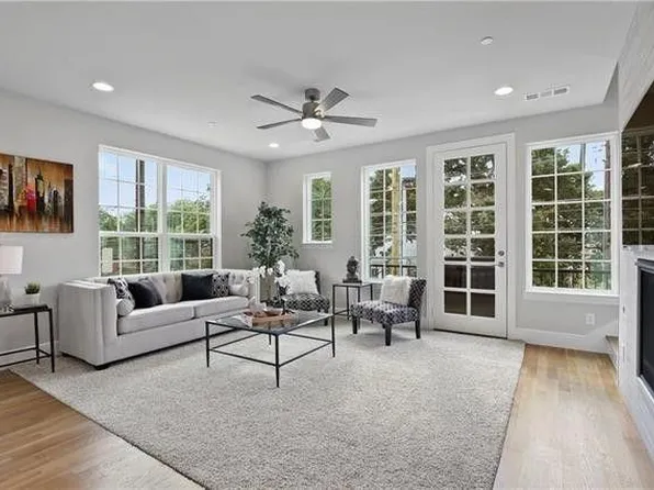 1900 Caddo St Unit 4, Dallas, TX 75204