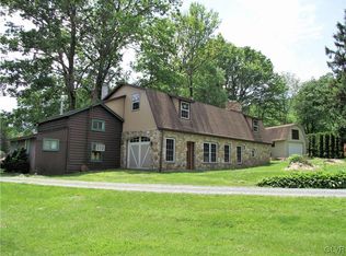 26 Eckville Dr, Kempton, PA 19529