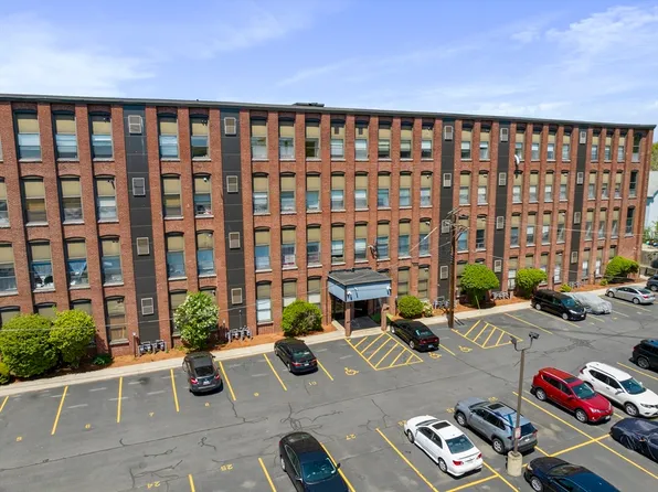 34 Newhall St APT 205, Lowell, MA 01852