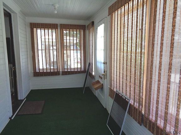 4th image of 831 Cypress Ave