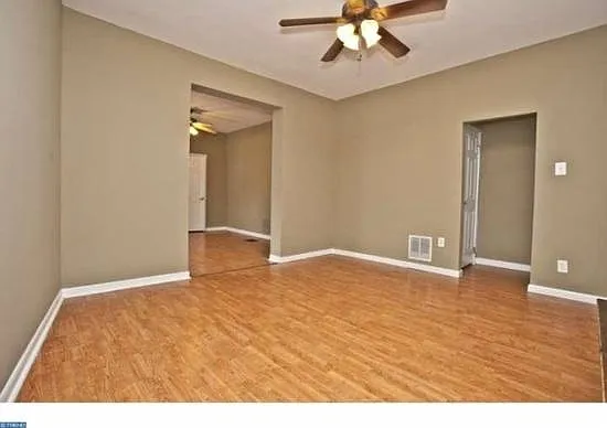 181 Dupont St — Photo 3