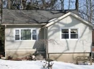 51 Wildwood Shores Dr, Hopatcong, NJ 07843
