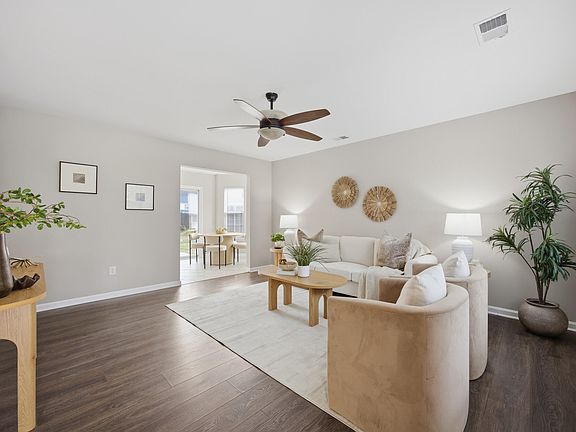 2nd image of 100 Bainsbury Ln
