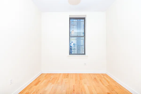 Rented by RENTBK LLC | media 9