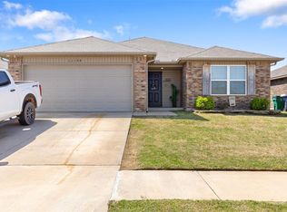11108 NW 99th St, Yukon, OK 73099