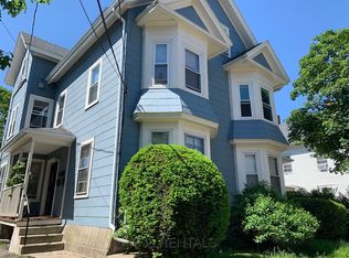 107 Chestnut St #2, Waltham, MA 02453