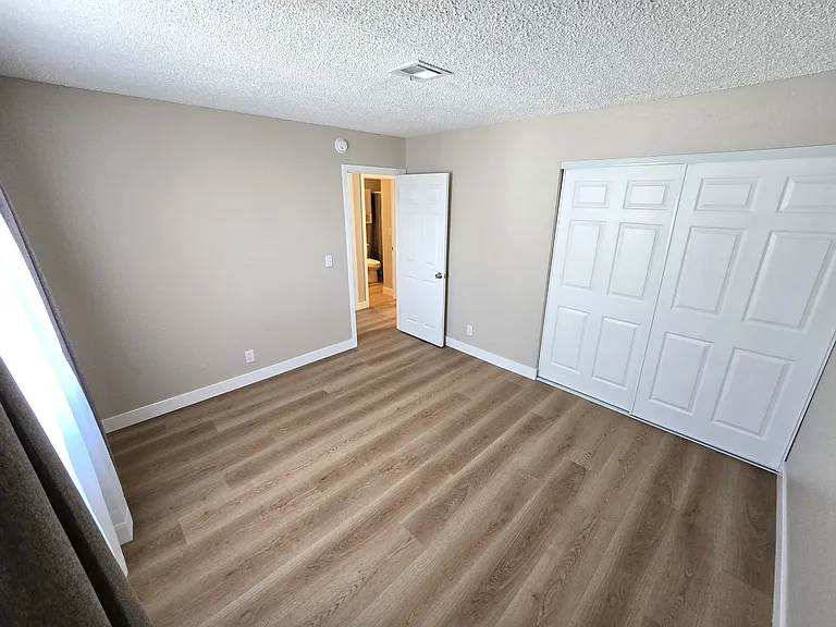 4851 E Craig Rd #C — Photo 13