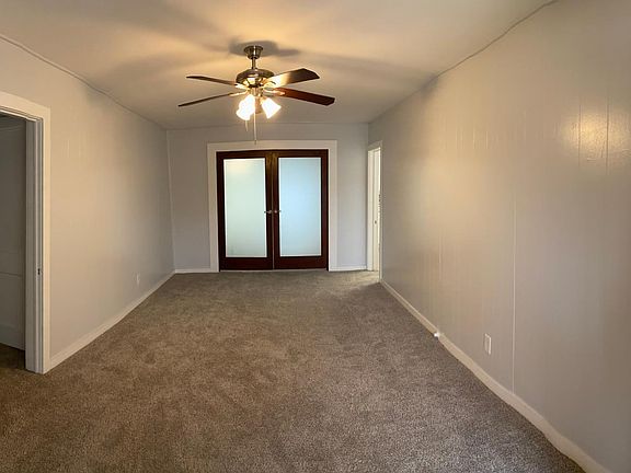 Living room/dining room