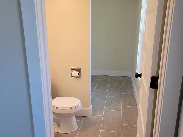 1500 W Main St — Photo 9