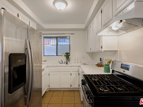4th image of 1239 W Rosecrans Ave APT 22