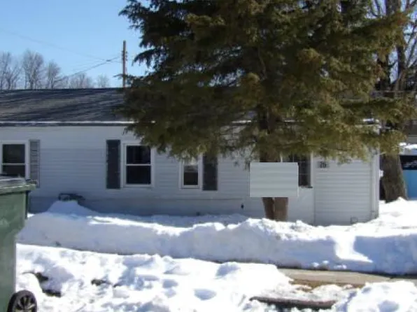 26 Hayes Rd, Windsor Locks, CT 06096