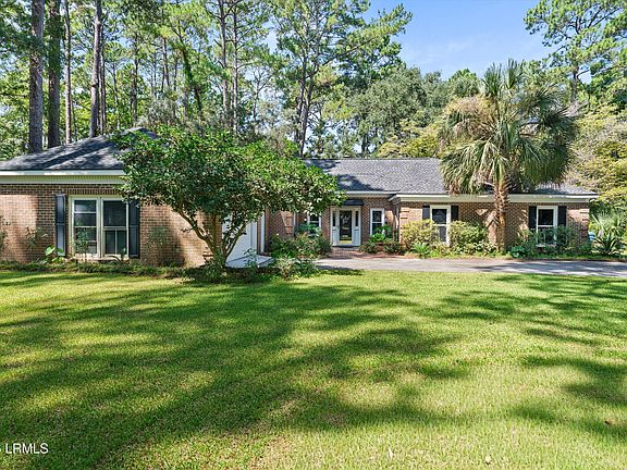4th image of 61 Wade Hampton Drive