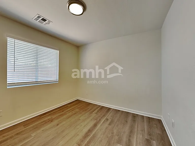 15374 W Gelding Dr — Photo 16