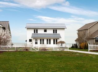 1576 Red Bird Rd, Madison, OH 44057