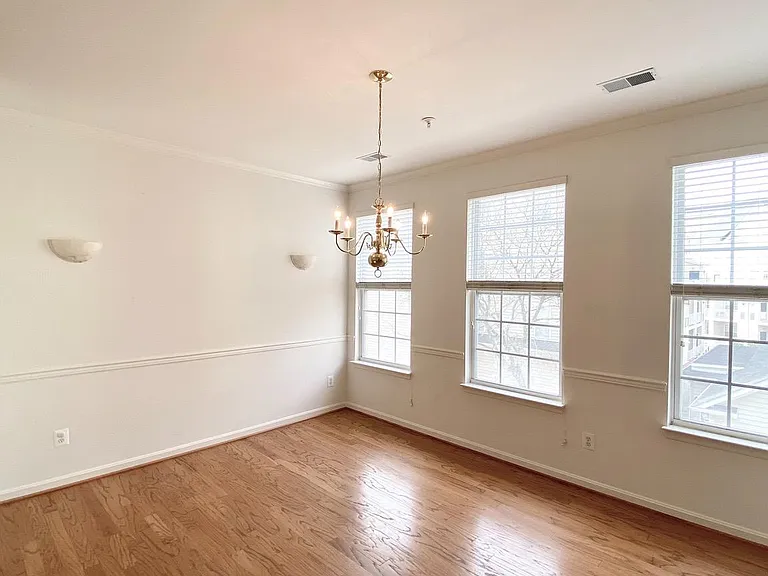 2663 Manhattan Pl #304 — Photo 21