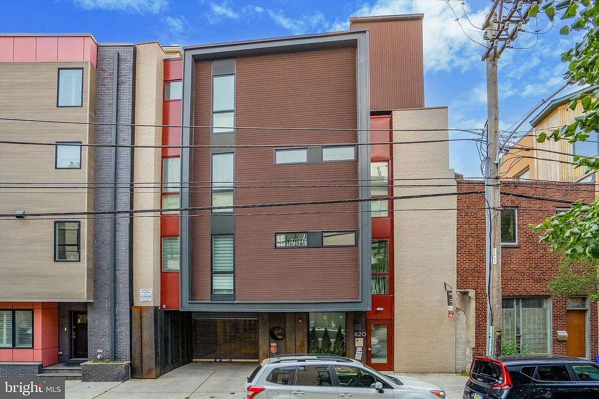 Building Photo - 620 N 3rd St #4C