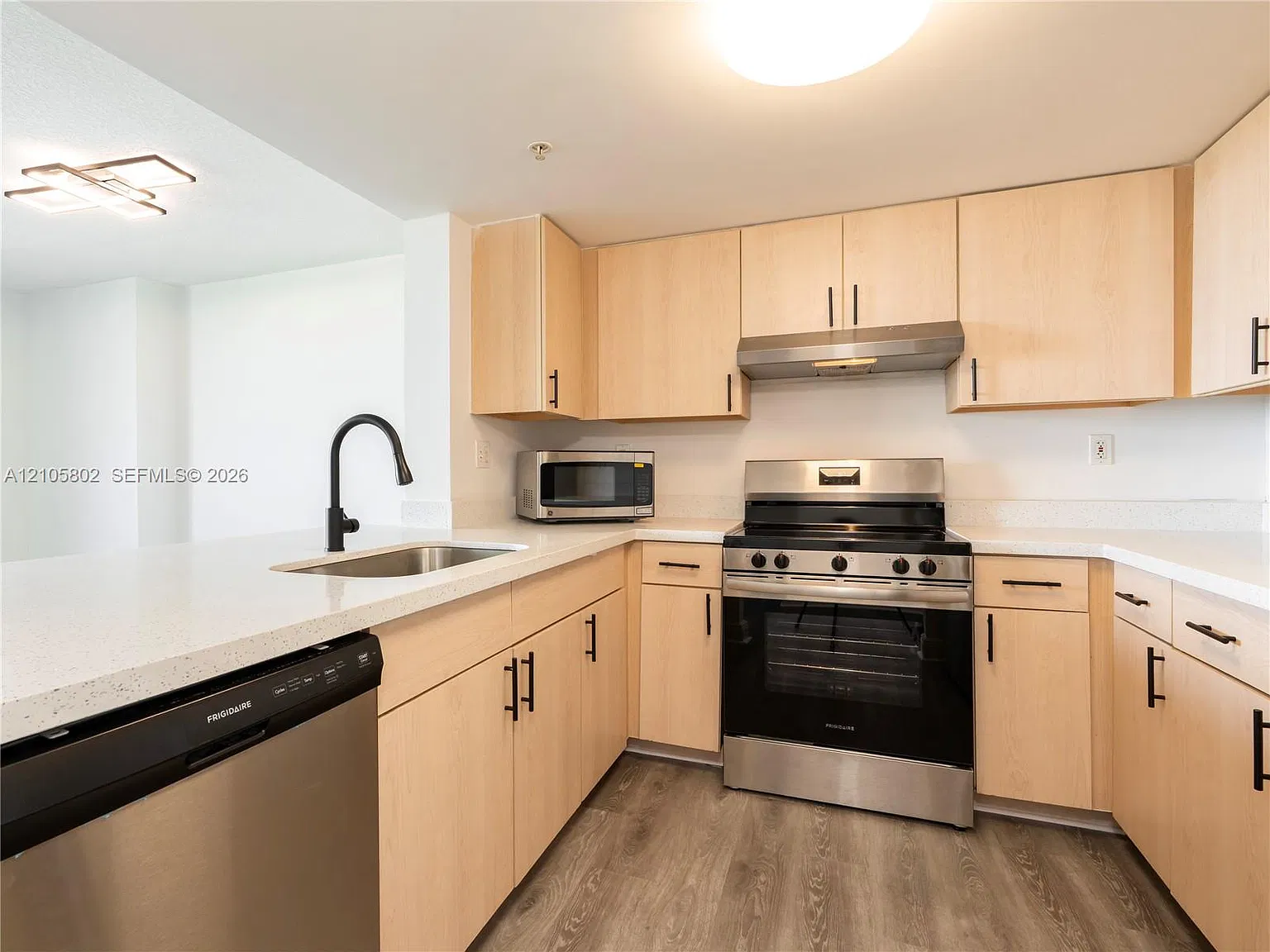 The Aston Condo — Photo 2