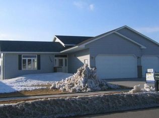 1359 22nd St NE, Watertown, SD 57201