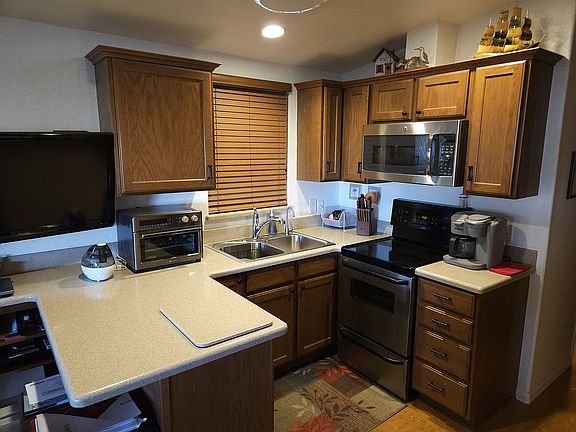 5th image of 751 Beachcomber Blvd #373