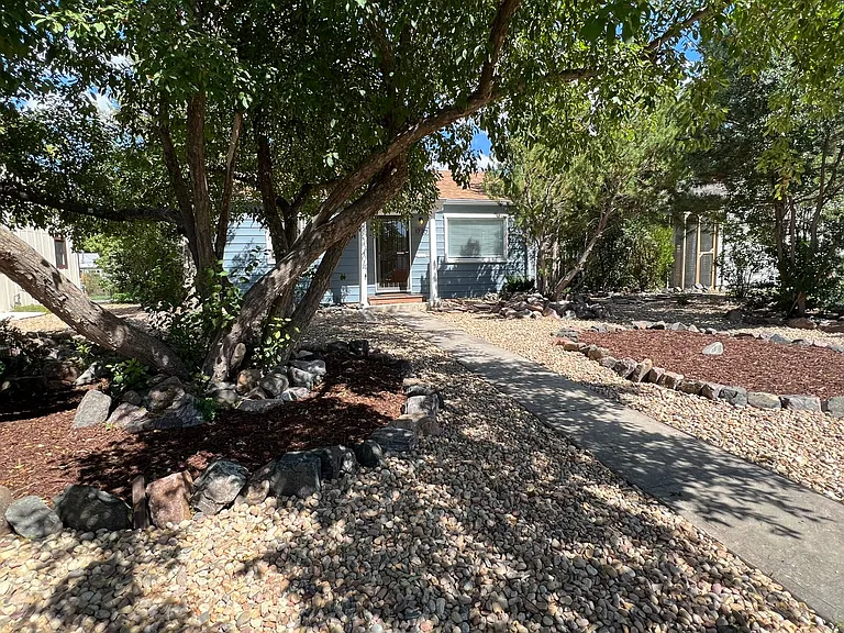 1720 Valentia St — Photo 15