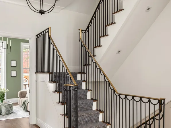 157 East 65th Street image 11 of 27