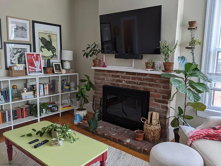 1237 N Marion St #2 — Photo 3