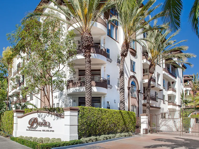 Resort-style exteriors with bright colors and a relaxing atmosphere