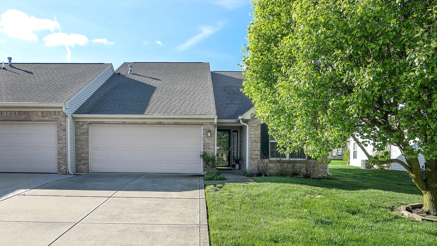 1469 Lexington Ct photo 1