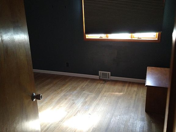 5th image of 5214 Hayes Ave