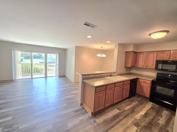 520 Windstone DRIVE, Hartland, WI 53029