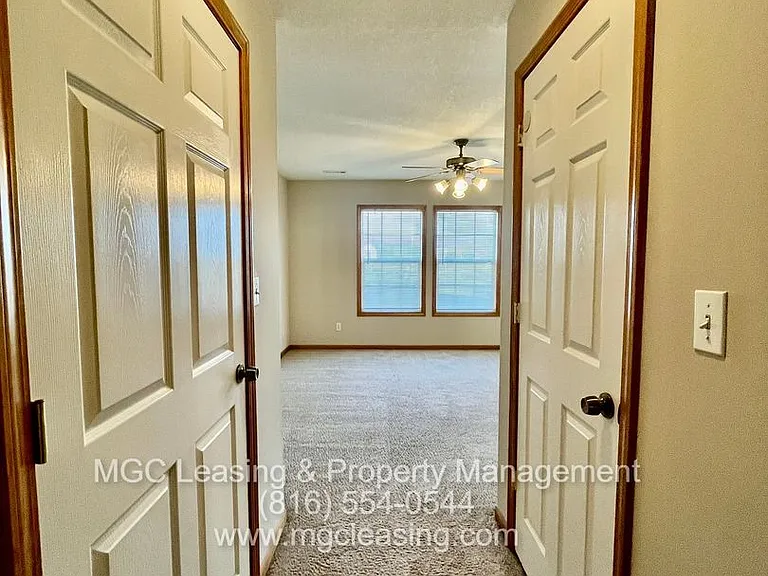 622 Willow Ln #B — Photo 8