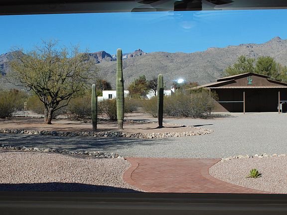 3rd image of 10600 E Calle Vaqueros