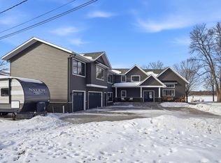 309 Chinook Ave SW, Avon, MN 56310