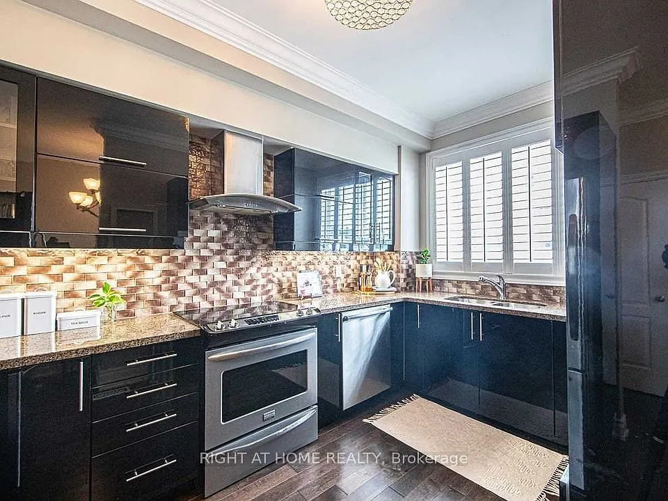 2 bed, $3,000 — Photo 3