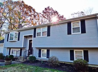 89 Windsor Dr, Whitman, MA 02382