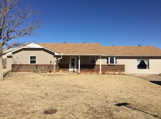 614 37th St, Woodward, OK 73801