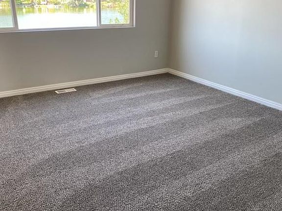 4th image of 6032 N Bayshore Dr