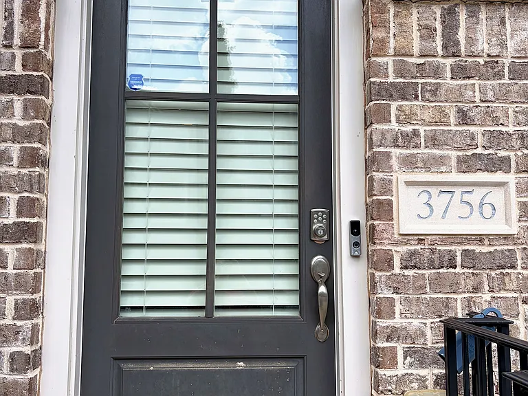 3756 Huger Pl SE — Photo 2
