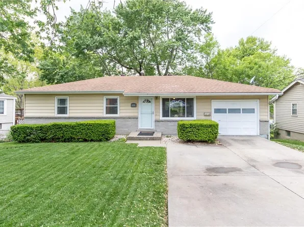 6534 Santa Fe Dr, Overland Park, KS 66202