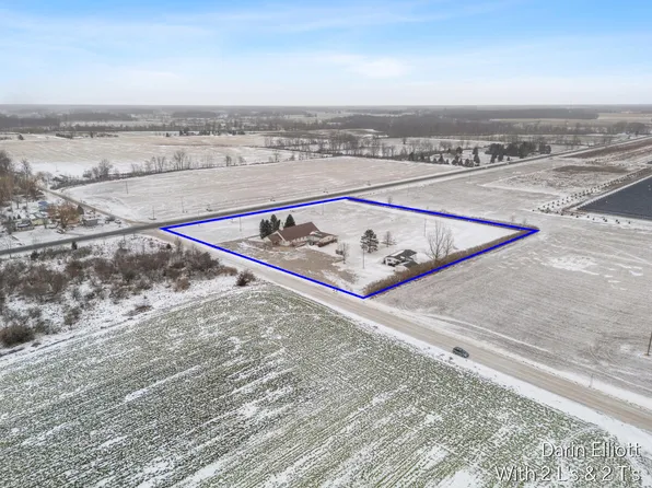 8055 S Castle Rd, Sheridan, MI 48884