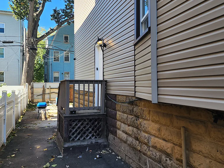 231 Amherst St #0 — Photo 5