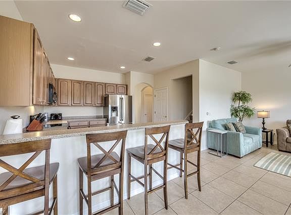 5th image of 9801 Foxhall Way Unit 6