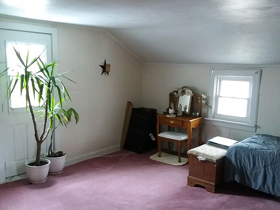 5th image of 62 Hancock St