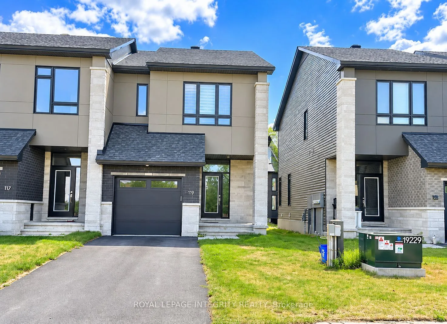 3 bed, $2,800 — Photo 1