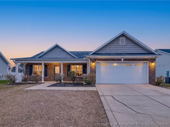 219 Stockbridge Dr, Raeford, NC 28376