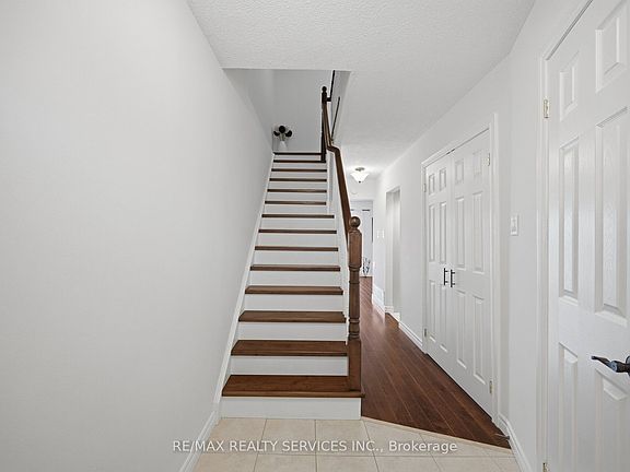 4th image of 1 Tara Park Ct #1