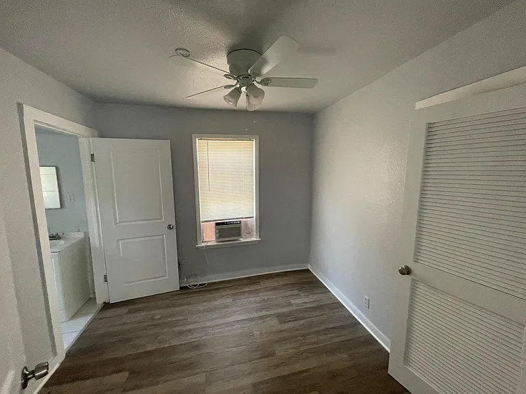 204 Lone Star Blvd — Photo 4