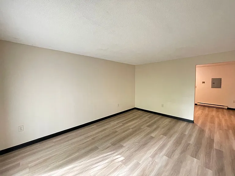 185 Loudon Rd #12 — Photo 7