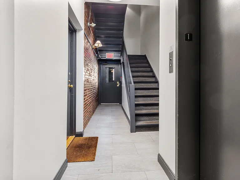 27 Bowdoin St #1C — Photo 14