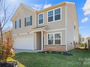 173 Hidden Lakes Rd, Statesville, NC 28677